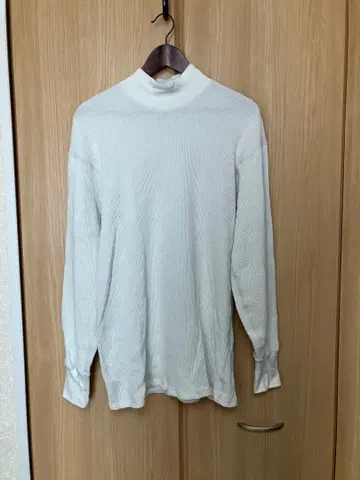 [ FREEWHEELERS ] No.2325029 '하이넥 서멀'