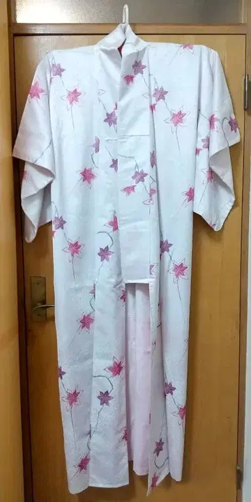 단풍잎 패턴 기모노 코몬 옅은 핑크 익명 배송