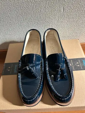 네이비 에나멜 태슬 로퍼