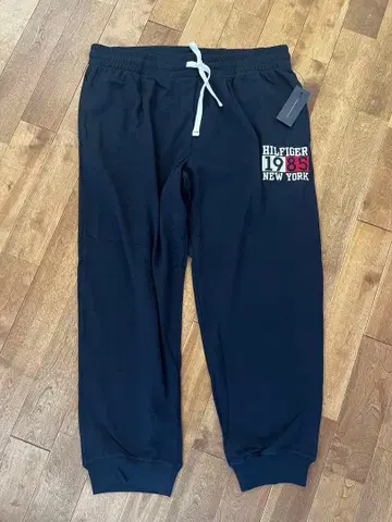 TOMMY HILFIGER 1985 로고 조거 팬츠 네이비