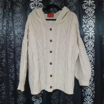 소말리아 아이보리 케이블 니트 가디건