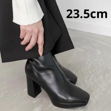 [ 새상품급 ] RANDA 란다 스트레치 청키힐 숏부츠 블랙