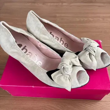 le babe (레버베) 펌프스