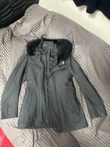 니콜 클럽 포맨 코트 주말 한정 가격 인하 중