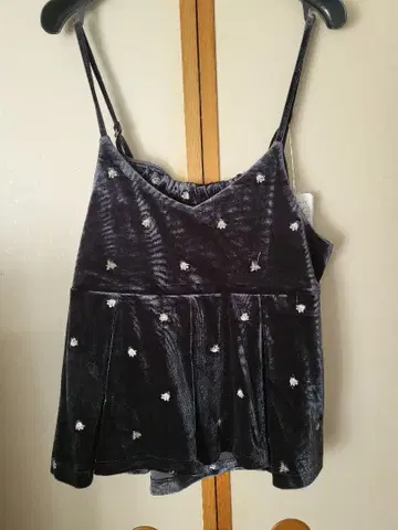 자수 장식 차콜 그레이 뷔스티에