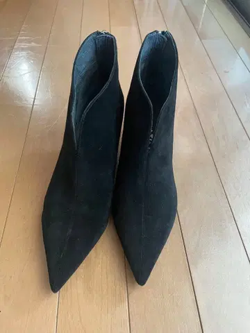 STACCATO 블랙 스웨이드 스틸레토 부티 24.5cm