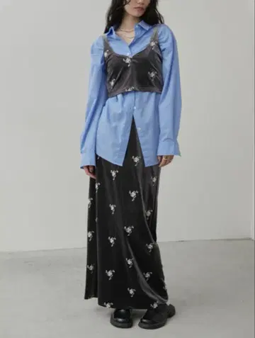 앤트마리스 플라워 자수 벨로아 내로우 스커트 셋업 그레이