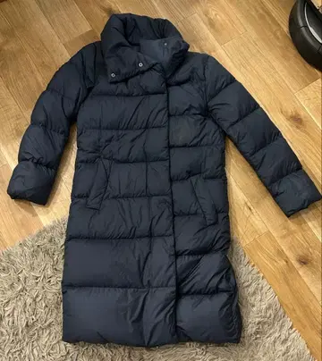 유니클로 울트라 라이트 다운 롱 코트 스탠드 카라 네이비 S