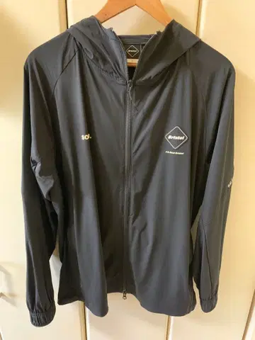 SOPH. 후드 부착 나일론 자켓 FCRB-252007 블랙