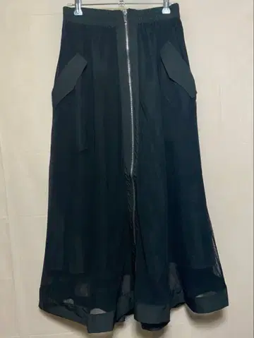 메쉬 절개 지퍼 디자인 스커트 블랙