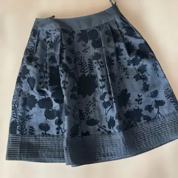 TO BE CHIC 스커트 광택 샨탄 벨벳