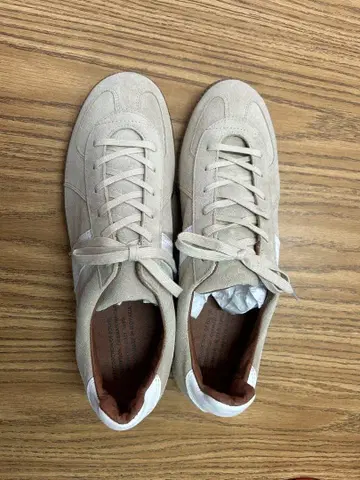 저먼 트레이너 사이즈 43