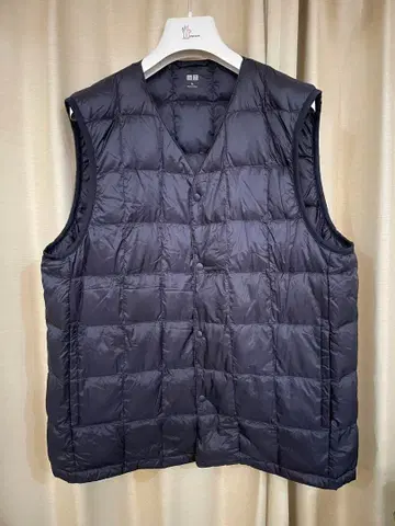 새상품급 유니클로 퀼팅 라이트 다운 베스트