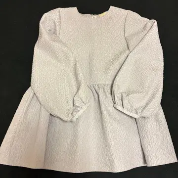 유나이티드 애로우즈 페플럼 상의