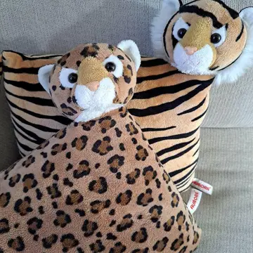 호랑이와 레오파드 봉제 인형 쿠션