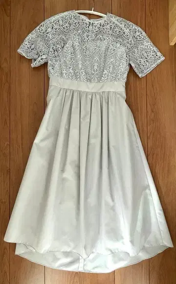 엘레강트 레이스 드레스 그레이