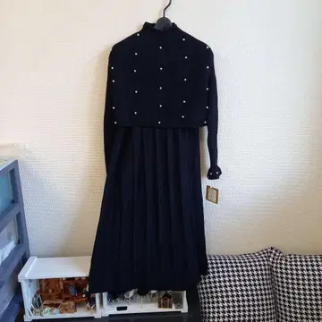 펄 장식 하이넥 니트 원피스 M~L