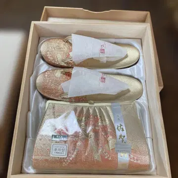 골드 컬러 꽃무늬 조리와 클러치백 세트 L 사이즈