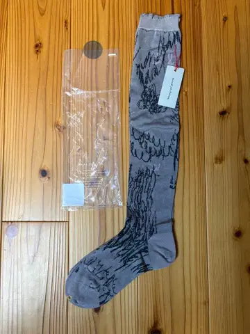 미나 페르호넨 삭스 cache-cache 그레이 하이삭스 새상품