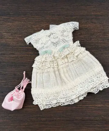 작가님 체리 원피스와 백