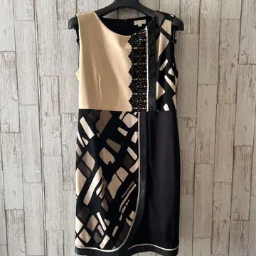 슬리브리스 원피스