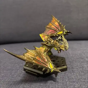 몬스터 헌터 스탠다드 모델 라이제크스 피규어