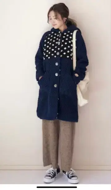 고 슬로우 카라반 PUKUPUKU 코트 네이비 도트