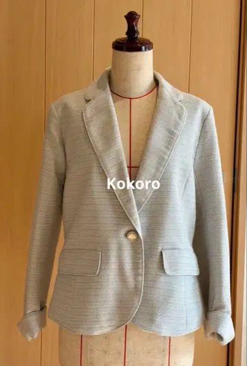 라이트 그레이 테일러드 자켓 L 사이즈 택 포함 새상품