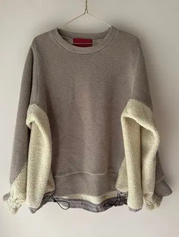 TRANOI. 트라노이 보아 긴팔 니트 상의