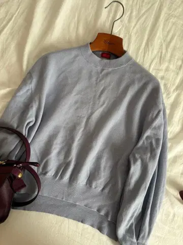 가을/겨울 모델 투모로우랜드 DESPRES 상의