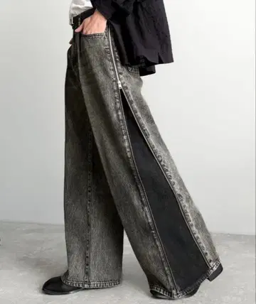사이드 지퍼 사용 빈티지 가공 데님 팬츠