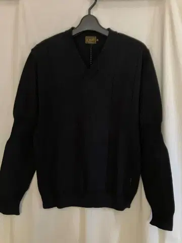 CALEE 블랙 V넥 니트 M 사이즈