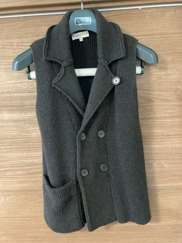 EMPORIO ARMANI 블랙 베스트 사이즈 48