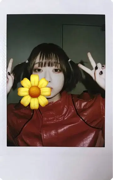 나 앞 나 이 빨간색 의상 I HATE U