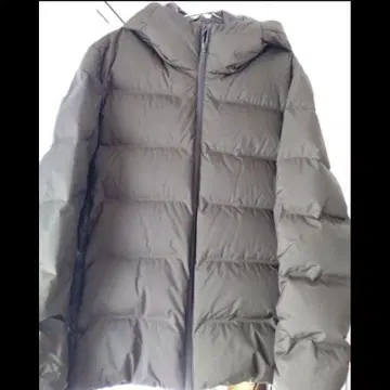 유니클로 심리스 다운 파카 올리브