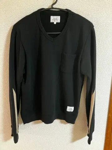 클라이미 CRIMIE 블랙 V넥 트레이닝복 사이드 지퍼 포함