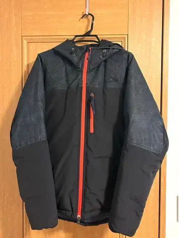 blueblue 마운트레이니어 디자인 다운 자켓