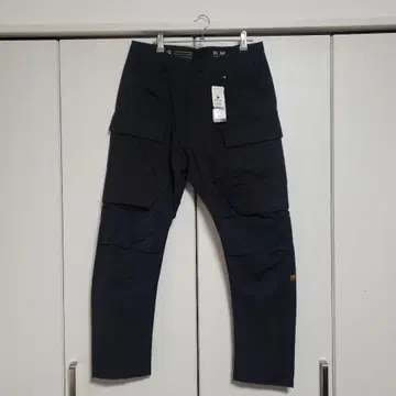 G-STAR RAW 레귤러 테이퍼드 카고 3.0 블랙