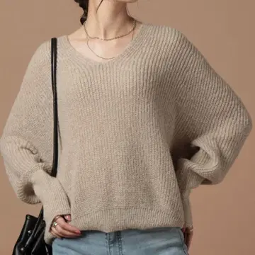 Ethically Made 베이플로우 V넥 니트