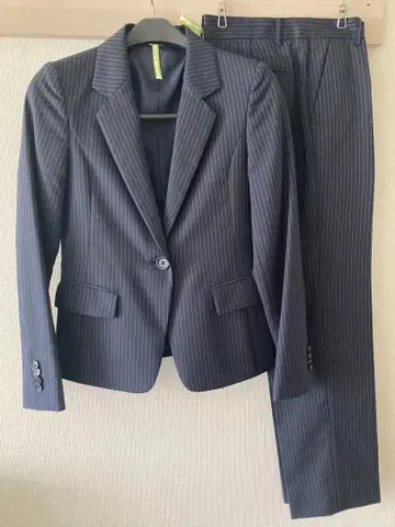 [ 새상품급 ] 유나이티드 애로우즈 수트 네이비 스트라이프 36