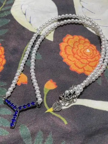 와이프로젝트 펄과 파란색 스톤의 목걸이