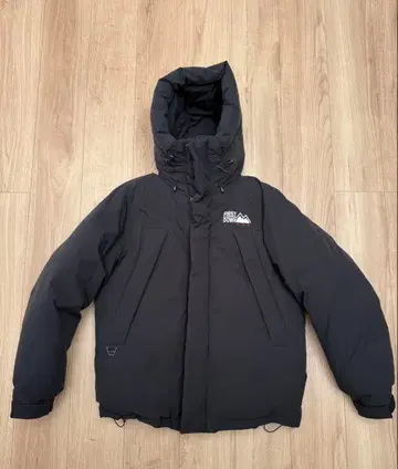 FIRST DOWN 블랙 다운 자켓 L 사이즈 프릭스스토어 별주