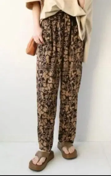 저널 스탠다드 리룸 바이컬러 플라워 이지 팬츠