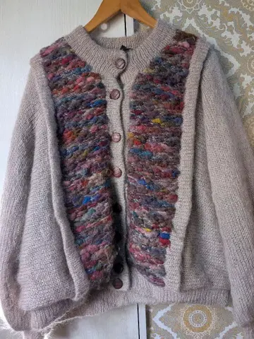 모헤어와 울 정품 니트 좋은 소재 컬러풀한 텍스처의 가디건 구제 의류