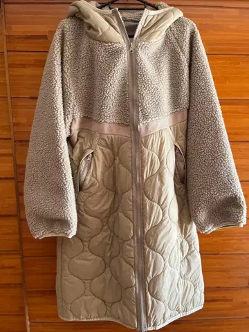 퀼트 보아 코트