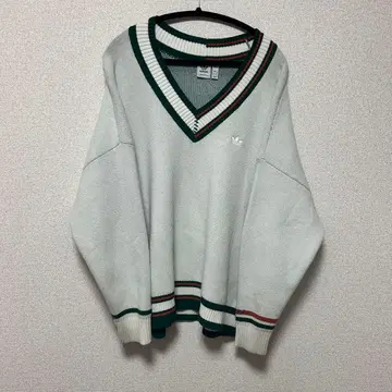 [ adidas ] 오버 사이즈 V넥 스웨터 아디다스