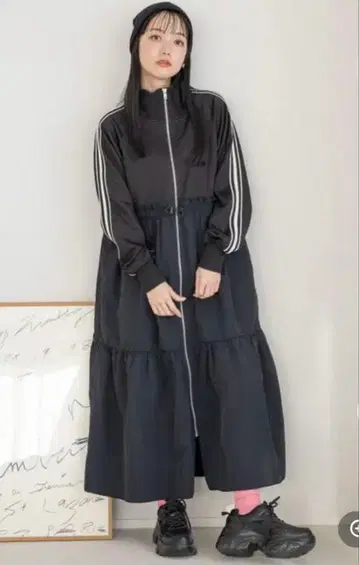 LOWRYS FARM 로리즈팜 트랙 도킹 벌룬 원피스