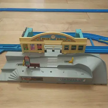 프라레일 토미카 역전 로터리 세트