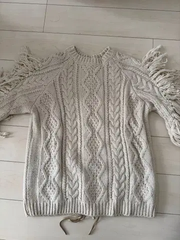 언그리드 프린지 니트