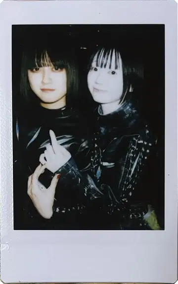 백칠 나전나이 리온타운 투샷 폴라로이드